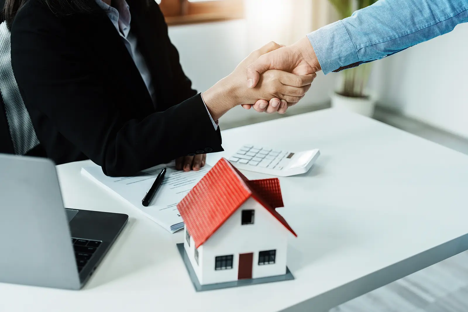 Expert HOA Management in Suwanee: Why Professional Help Matters More Than Ever